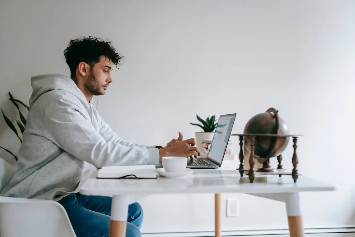 Maintaining Discipline and Productivity of Remote Employees