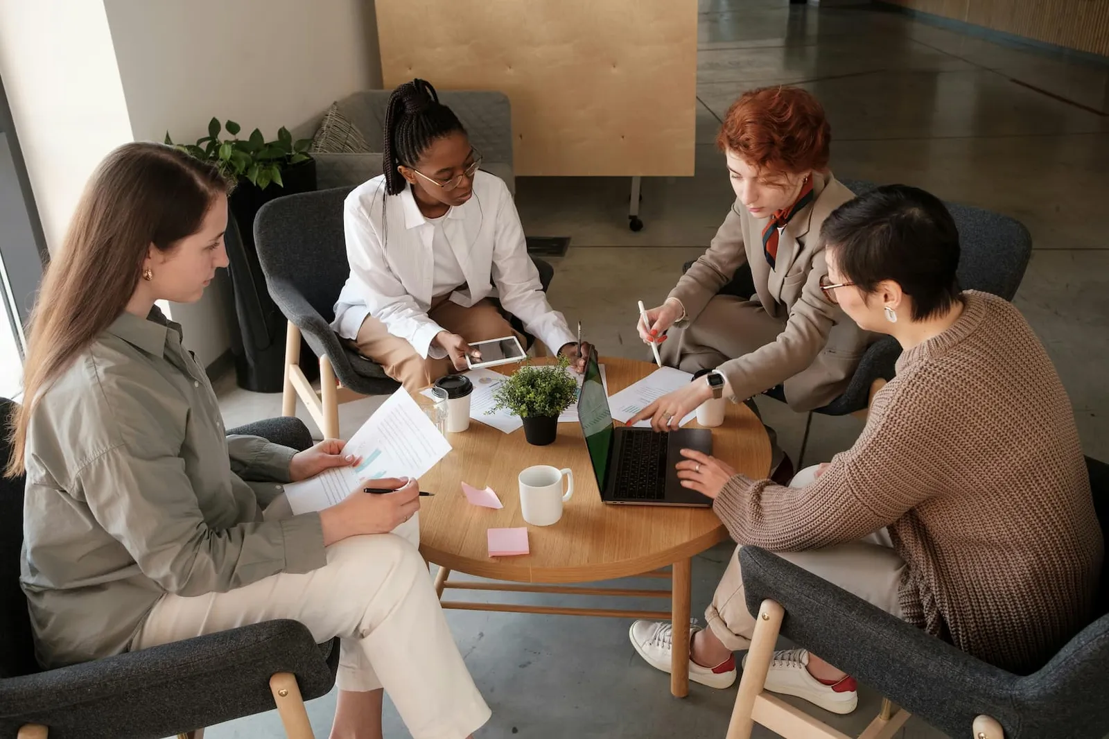 How CleverControl Helps Maintain a Balanced Workload for Employees