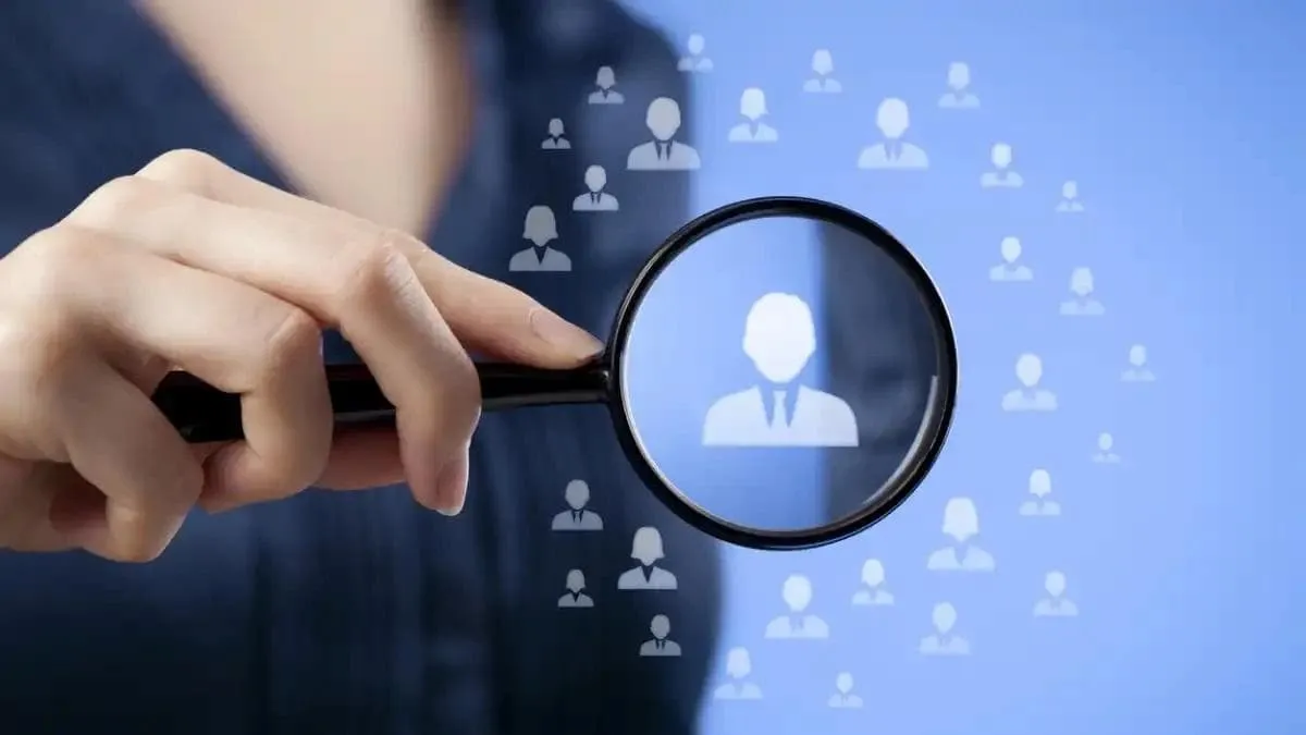 Monitoraggio dei social media dei dipendenti