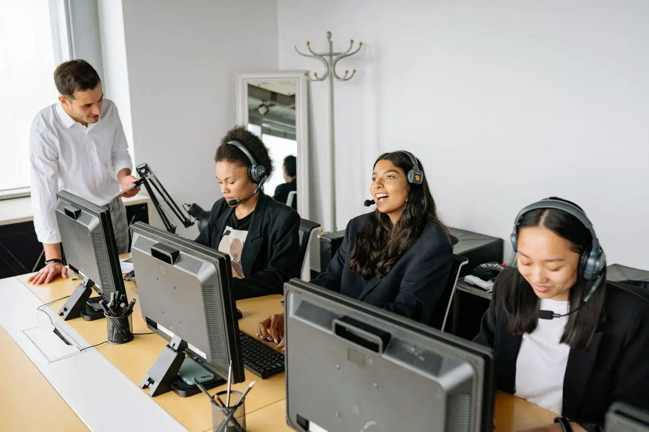  Monitoring for Call Centers: From Dreams to Reality 