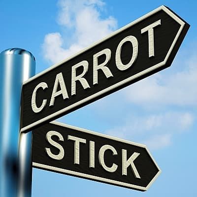 Carrot and Stick: 6 Principles of Successful Evaluation of Employees