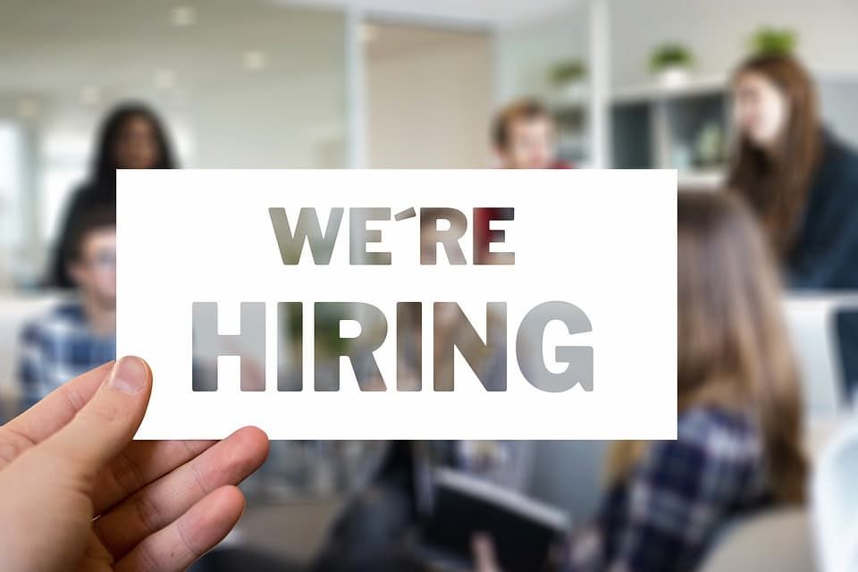 How to Fail Hiring Personnel: 9 Pranksterish Tips on Recruitment